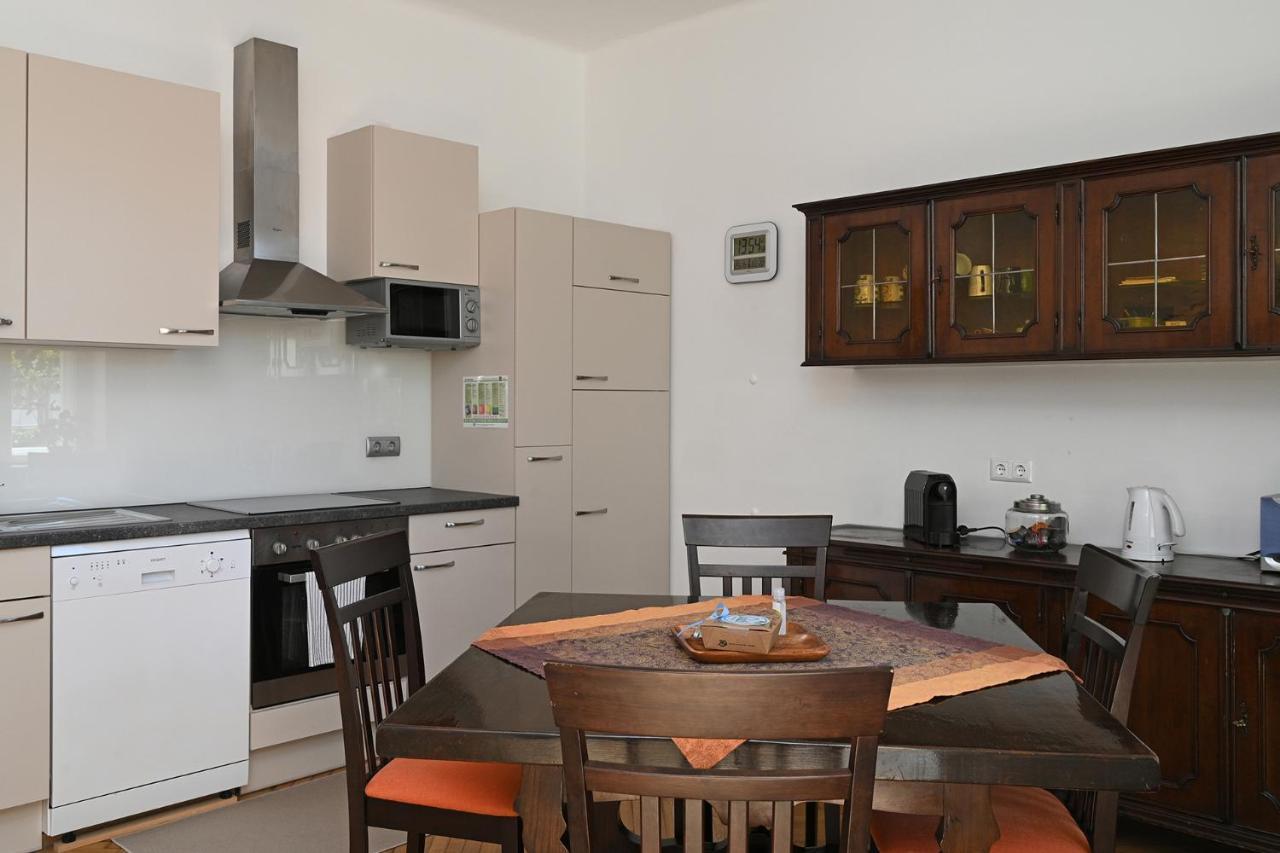 Das Karawankenplatz! Haus Der Geschenke-Carinthia Appartement Velden am Wörthersee Buitenkant foto